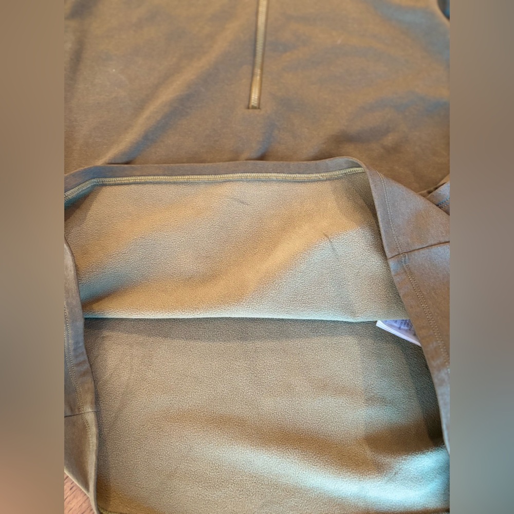 Patagonia Men's Green Zip-Neck Pullover - Picture 4 of 8